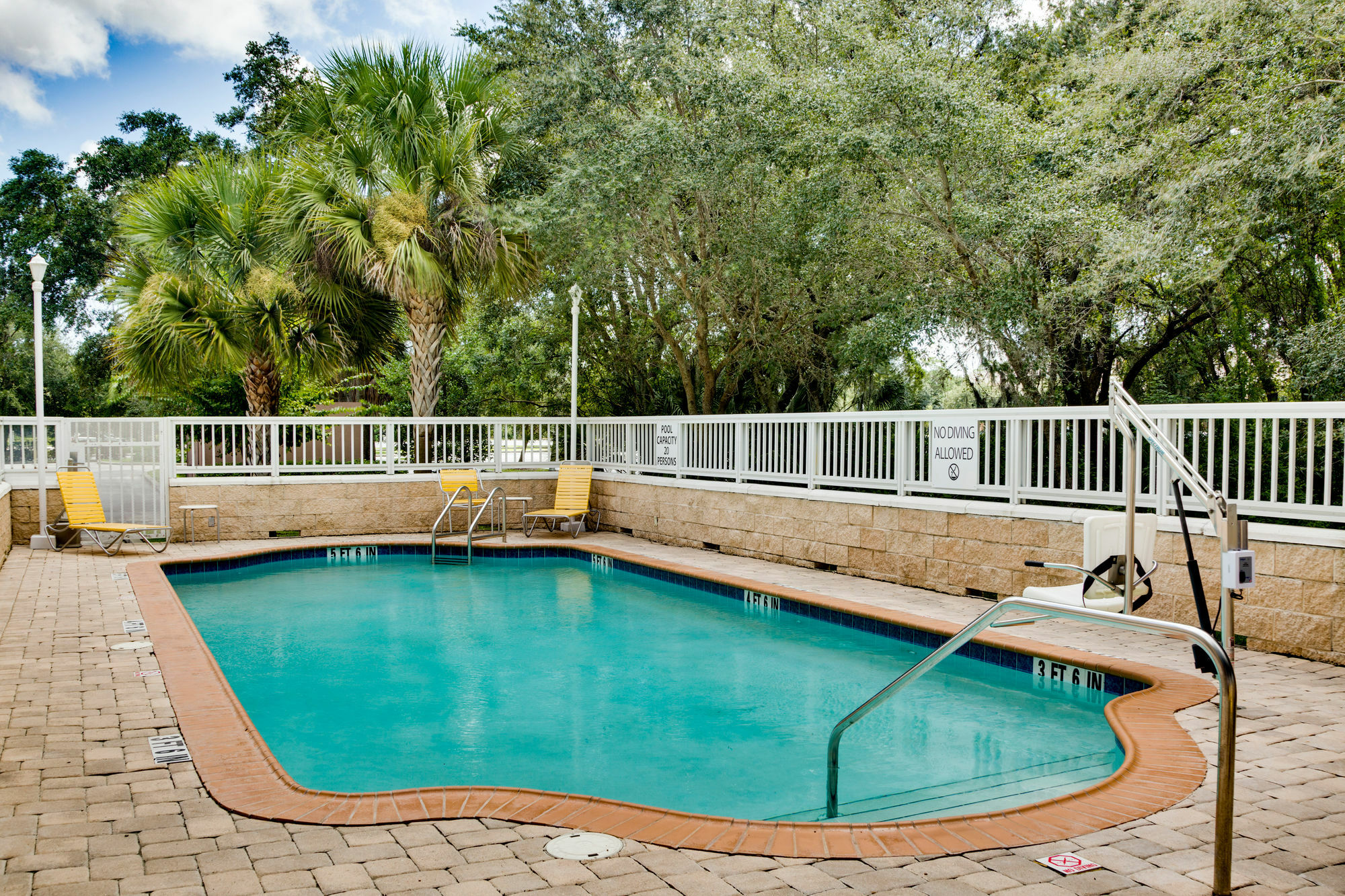 Fairfield By Marriott Inn & Suites Melbourne West/Palm Bay Exterior photo